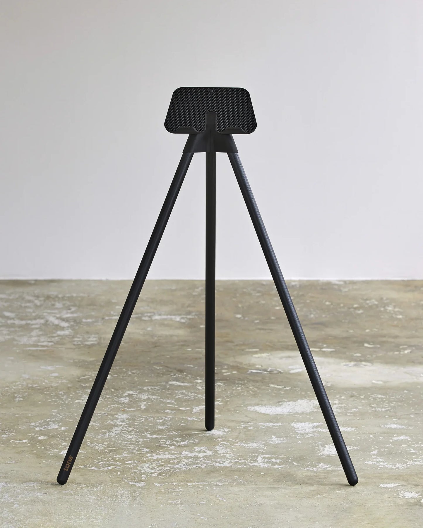 Tons iPad Stand