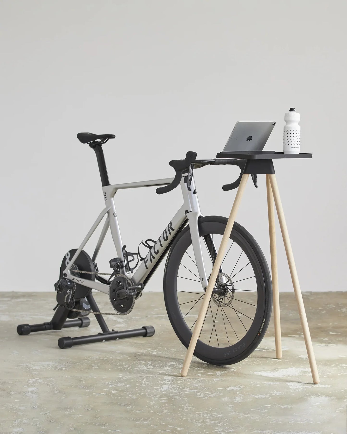 Tons iPad Race Table