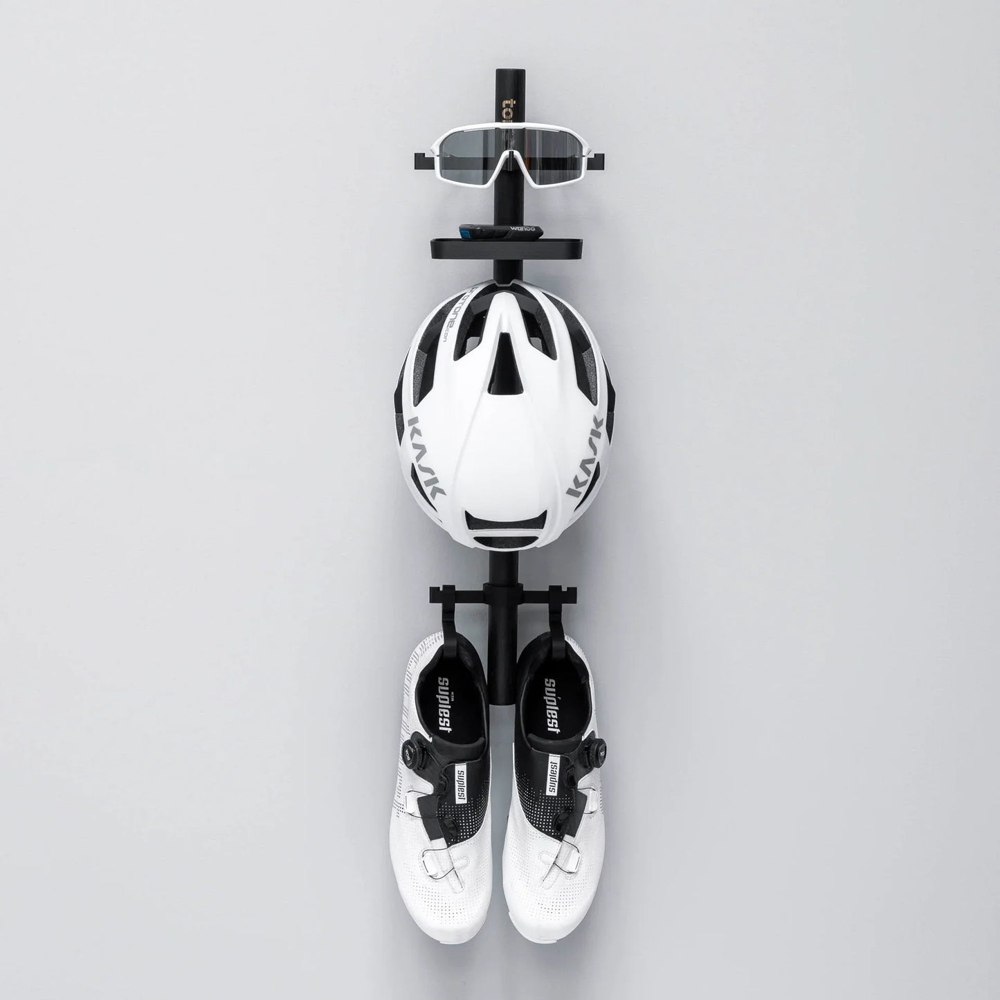 Tons Studio Rack D - Shoes + 2xGlasses + Helmet + Tray